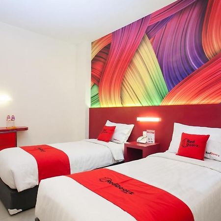 Reddoorz Near Hawaii Water Park Hotel Malang Exterior foto