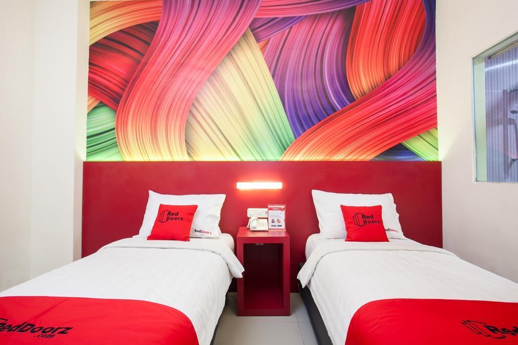 Reddoorz Near Hawaii Water Park Hotel Malang Exterior foto